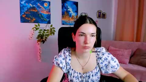 Leila online show from July 6, 8:33 am
