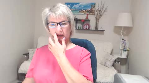 Leila Kinky online show from October 17, 5:43 am