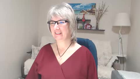 Leila Kinky online show from December 1, 4:50 am