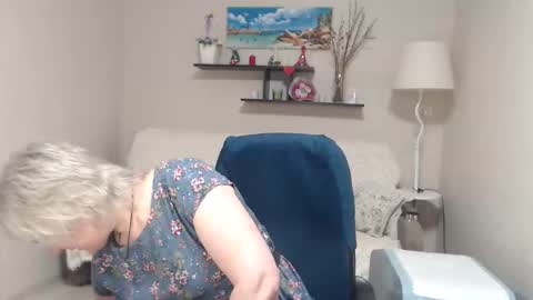 Leila Kinky online show from March 13, 4:52 am