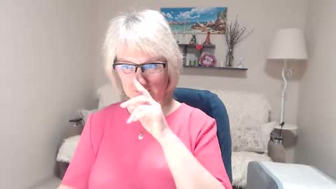 Leila Kinky online show from April 19, 5:18 am