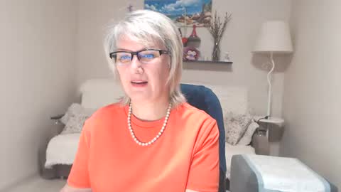 Leila Kinky online show from July 19, 6:06 am