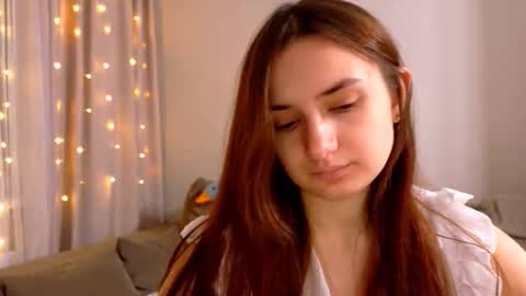 Lelia online show from December 16, 1:27 pm