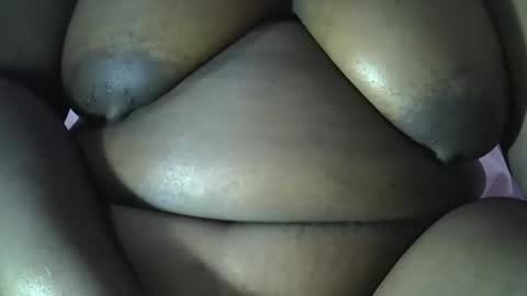 Snapshot of lemon_girl90 chatting on December 1, 7:41 pm lemon_girl90 online show from December 1, 7:41 pm