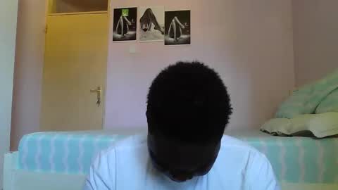 Snapshot of lemon_girl90 chatting on January 15, 10:09 am lemon_girl90 online show from January 15, 10:09 am