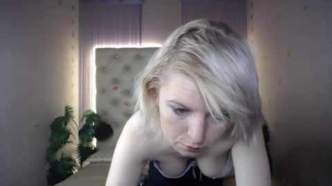 Lena online show from December 18, 7:04 am