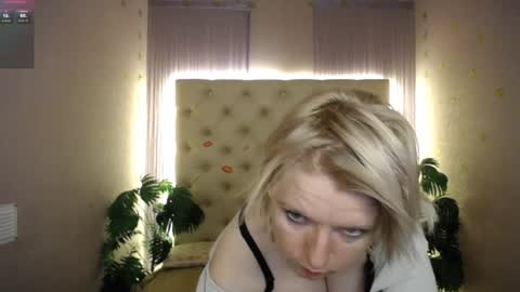 Lena online show from December 23, 10:32 am