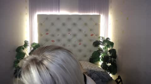 Lena online show from January 12, 4:00 am