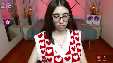 Snapshot of lena_roses chatting on February 25, 9:24 pm Lena online show from February 25, 9:24 pm