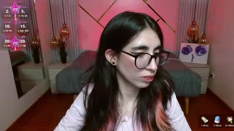 Snapshot of lena_roses chatting on February 26, 9:14 pm Lena online show from February 26, 9:14 pm