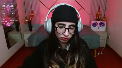 Snapshot of lena_roses chatting on March 19, 9:19 pm Lena online show from March 19, 9:19 pm