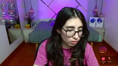 Snapshot of lena_roses chatting on July 10, 9:06 pm Lena online show from July 10, 9:06 pm