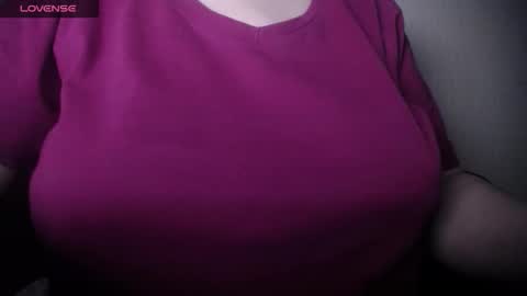 lenagolden online show from January 31, 7:11 pm