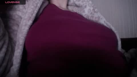 lenagolden online show from April 11, 10:47 pm