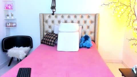 Lena  online show from November 29, 1:14 pm