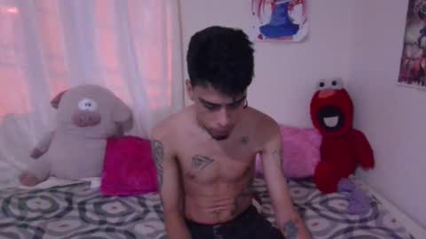 Snapshot of leniscram chatting on February 13, 11:15 pm leniscram online show from February 13, 11:15 pm