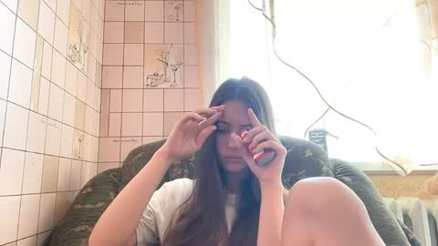 Hellomy name is Natalyits my first day here nice to meet you Give me 50 thumbs ups online show from May 3, 4:40 am