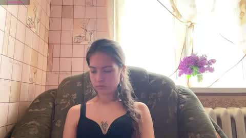 Hellomy name is Natalyits my first day here nice to meet you Give me 50 thumbs ups online show from May 17, 9:38 am
