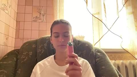Hellomy name is Natalyits my first day here nice to meet you Give me 50 thumbs ups online show from May 29, 7:50 am