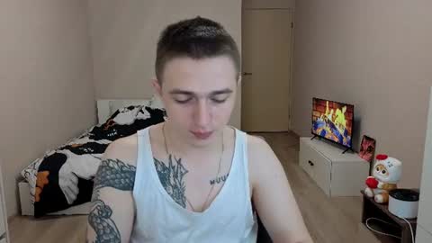 Snapshot of leo__miller chatting on July 10, 4:42 pm LEO online show from July 10, 4:42 pm