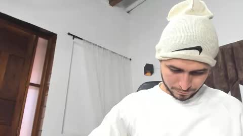 leo_carter1 online show from February 27, 3:45 pm