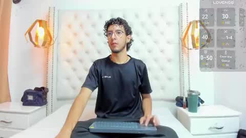 Snapshot of leo_sanz6 chatting on June 19, 12:31 pm LEO online show from June 19, 12:31 pm