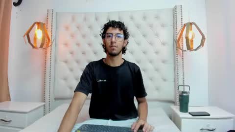 Snapshot of leo_sanz6 chatting on June 22, 12:24 pm LEO online show from June 22, 12:24 pm