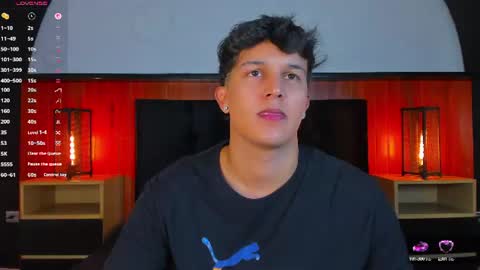 Snapshot of leo_savage_ chatting on June 13, 4:32 am Leo online show from June 13, 4:32 am