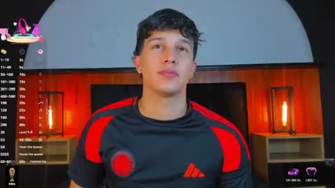 Snapshot of leo_savage_ chatting on June 15, 4:25 am Leo online show from June 15, 4:25 am