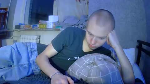 Snapshot of leo_timm chatting on January 13, 10:37 pm leo_timm online show from January 13, 10:37 pm