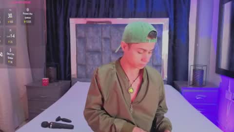 Snapshot of leomonnroe chatting on May 10, 5:18 pm leomonnroe online show from May 10, 5:18 pm