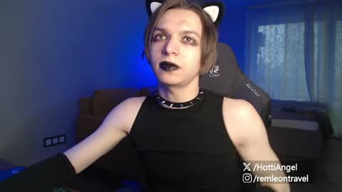 Snapshot of leon_yuugen chatting on April 2, 1:53 pm Leon online show from April 2, 1:53 pm