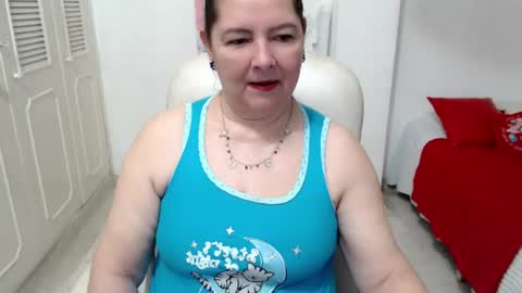 Snapshot of leonela_69 chatting on June 18, 11:09 pm leonela online show from June 18, 11:09 pm