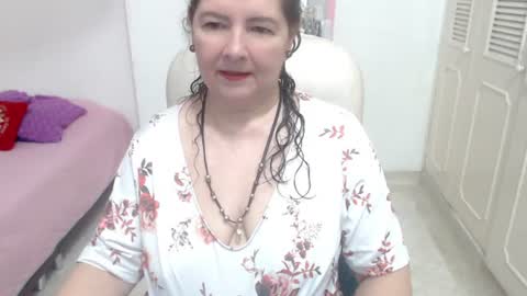 Snapshot of leonela_69 chatting on June 30, 9:05 pm leonela online show from June 30, 9:05 pm