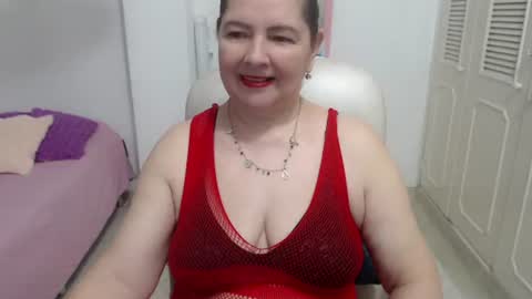 Snapshot of leonela_69 chatting on July 5, 11:34 pm leonela online show from July 5, 11:34 pm