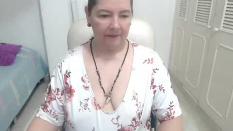 Snapshot of leonela_69 chatting on July 14, 11:54 pm leonela online show from July 14, 11:54 pm