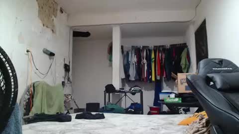 Snapshot of leonino231 chatting on June 11, 2:53 am leonino231 online show from June 11, 2:53 am