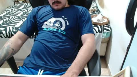 Snapshot of leonino231 chatting on June 20, 7:05 pm leonino231 online show from June 20, 7:05 pm