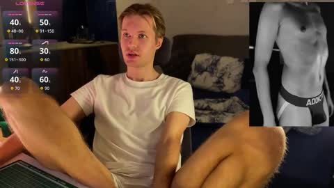 Snapshot of leonnextdoor chatting on February 18, 4:47 pm Leon online show from February 18, 4:47 pm