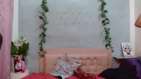 leonor_trump online show from July 28, 5:01 pm