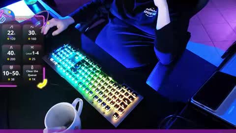 Snapshot of leonsatisfaction chatting on January 8, 2:36 am Leon Robertson online show from January 8, 2:36 am