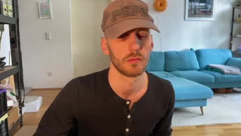 Leon online show from April 23, 11:53 am