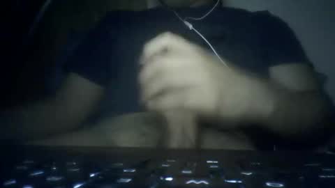 leoonel_95 online show from April 11, 4:06 am