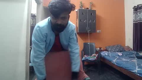 Leo online show from December 3, 3:00 pm