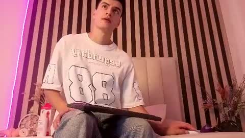 Snapshot of leotease chatting on June 14, 4:31 pm leotease online show from June 14, 4:31 pm