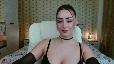 Snapshot of leslie_secret chatting on March 12, 10:27 pm leslie_secret online show from March 12, 10:27 pm