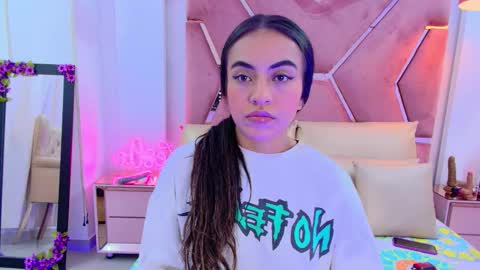 LeslieBush online show from January 8, 11:56 am