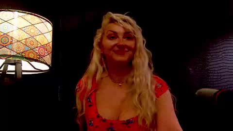 leticiareys online show from February 23, 11:29 am