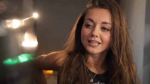 Letty Moa         - IG direct letty moa online show from August 1, 11:03 pm