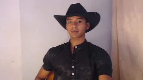 i  am lewis ly EDUARDO MEMDOZA15 online show from July 18, 3:05 pm
